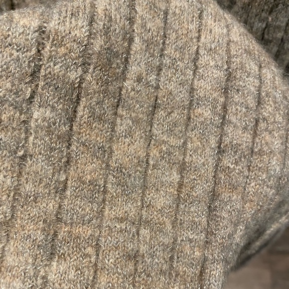 Lauren Conrad Women’s Back Cut Out Sweater Gray - Picture 4 of 7